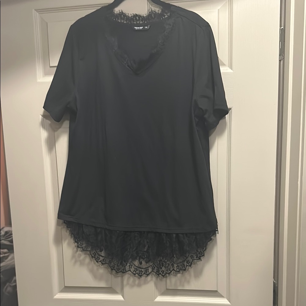 Elegant Black Lace Trim Women's Top
